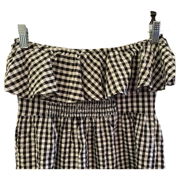 NEW ASOS DESIGN Bandaeau Tiered Mini Sundress in Mono Gingham. Size 4 - Picture 5 of 16